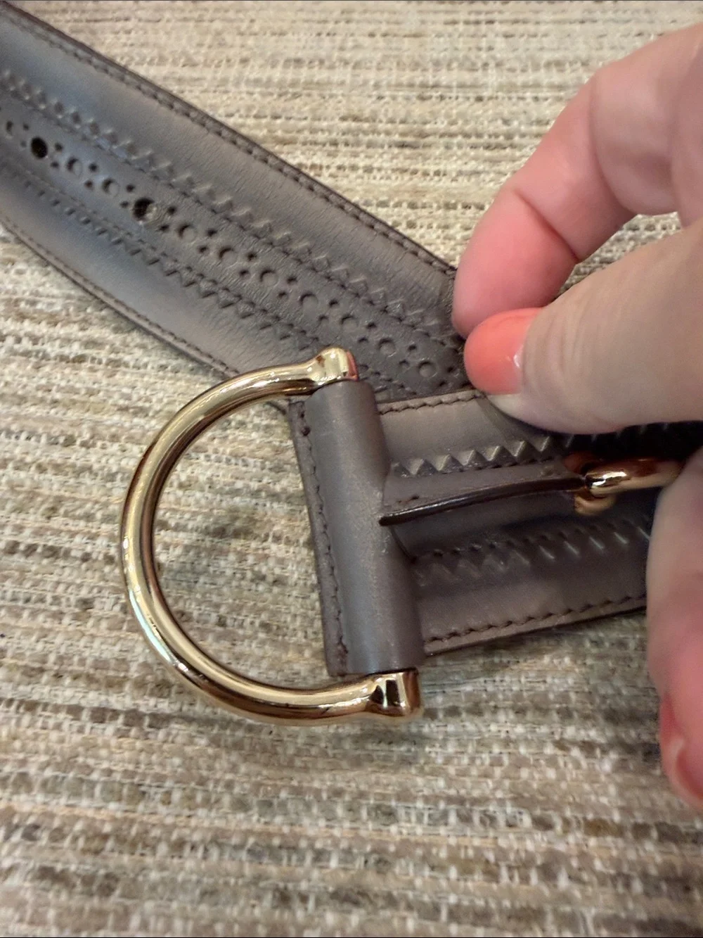 Gucci Womens’ Leather Dress Belt in Gray and Tan with Gold Buckle Sz 32